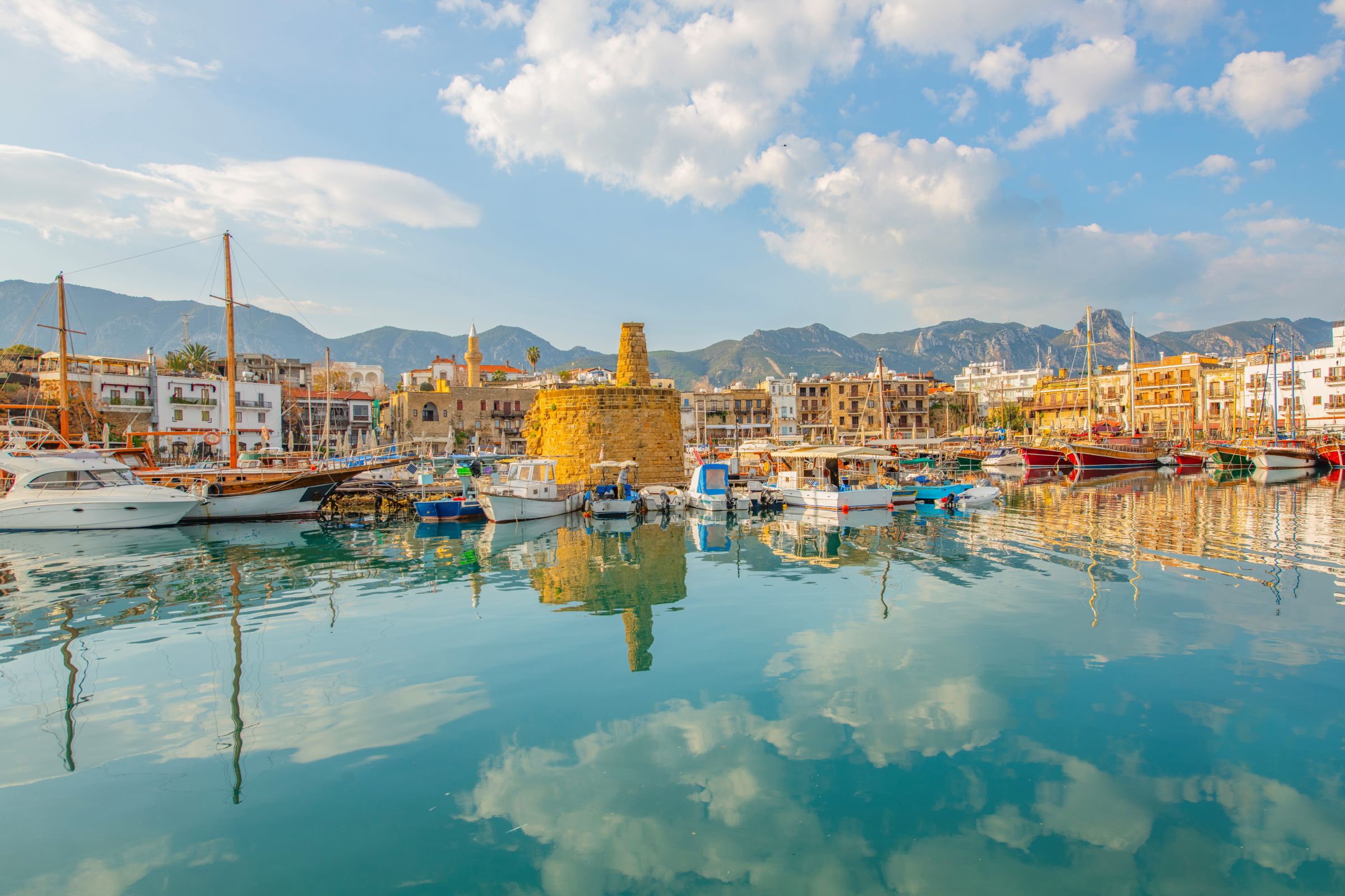 Girne Limanı Akşamı